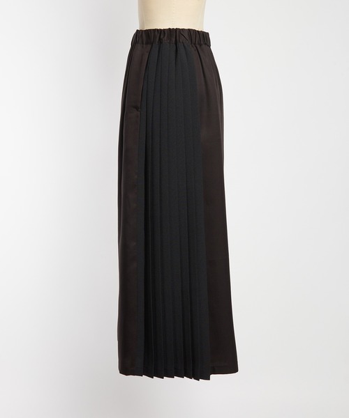 gomme(ゴム)の「プリーツツイルパンツ(その他パンツ・レディース・ブラック・MEDIUM)」の15枚目の写真