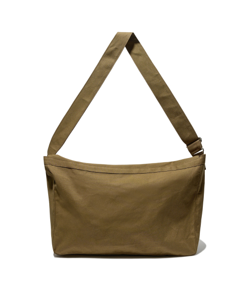 PHYPS MOTORCYCLE(フィップスモーターサイクル)の「Honda Typography Duffel Canvas bag_Khaki(メッセンジャーバッグ・レディース・その他・FREE)」の4枚目の写真