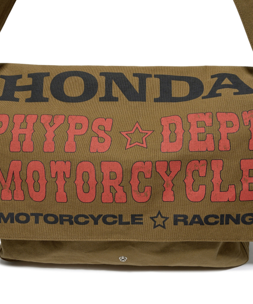PHYPS MOTORCYCLE(フィップスモーターサイクル)の「Honda Typography Duffel Canvas bag_Khaki(メッセンジャーバッグ・レディース・その他・FREE)」の3枚目の写真