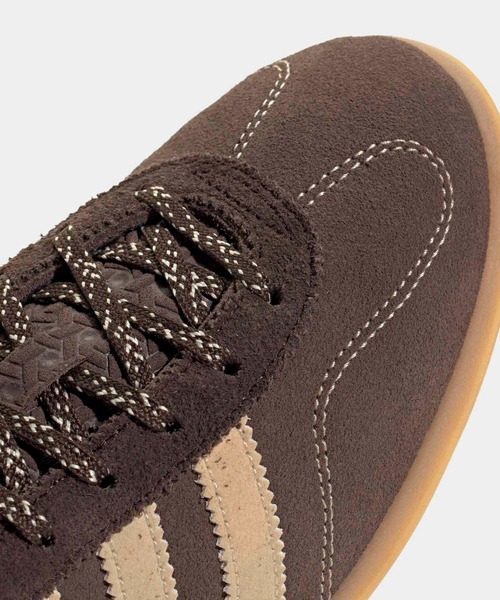 adidas（アディダス）の「ガゼル LO PRO / GAZELLE LO PRO SHOES / アディダスオリジナルス adidas Originals（スニーカー・レディース・ブラウン・23.5cm/24.0cm/22.0cm/22.5cm/23.0cm/24.5cm/25.0cm/25.5cm/26.0cm/26.5cm/27.0cm/27.5cm/28.0cm）」の7枚目の写真