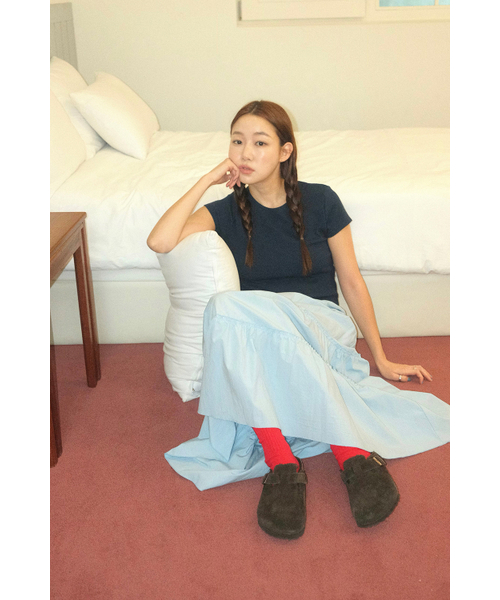 HOMEBODY THINGS（ホームバディ ティングズ）の「Maxi Shirring Flare Skirt (SKY BLUE)（スカート・レディース・その他・FREE）」の5枚目の写真