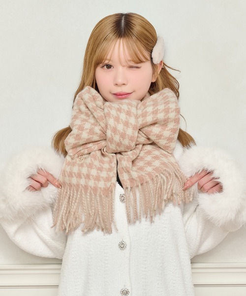 apres jour（アプレジュール）の「アソートハートチャーム付きマフラー（マフラー・レディース・ピンク系その他/オフホワイト/ブラック系その他・フリー）」の8枚目の写真