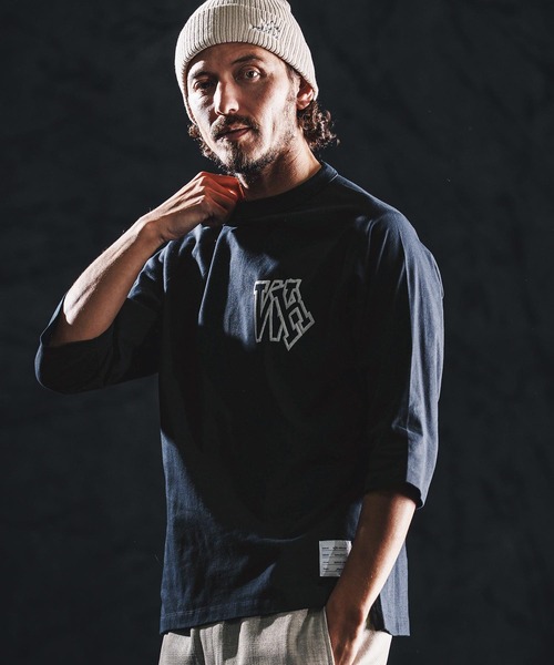 wjk reluxe（ダブルジェーケーリラックス）の「mlt5533-initial print raglan LS tee カットソー(WR26S-30)（Tシャツ/カットソー・メンズ・ネイビー/ブラック/ホワイト・XL/L/M/S）」の12枚目の写真