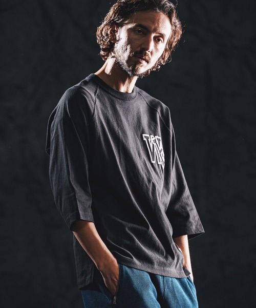 wjk reluxe（ダブルジェーケーリラックス）の「mlt5533-initial print raglan LS tee カットソー(WR26S-30)（Tシャツ/カットソー・メンズ・ネイビー/ブラック/ホワイト・XL/L/M/S）」の16枚目の写真