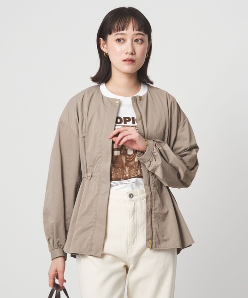 green label relaxing（グリーンレーベルリラクシング）の「［size SHORTあり］ウエスト ギャザー ブルゾン（ブルゾン・レディース・オフホワイト/モカ/ネイビー・FREE/SHORT）」の2枚目の写真