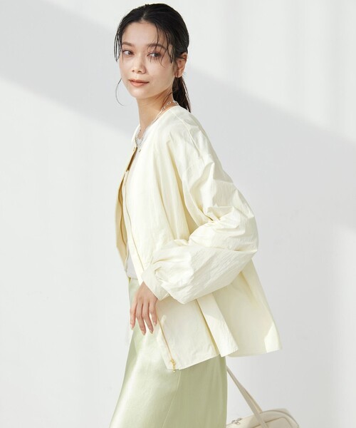 green label relaxing（グリーンレーベルリラクシング）の「［size SHORTあり］ウエスト ギャザー ブルゾン（ブルゾン・レディース・オフホワイト/モカ/ネイビー・FREE/SHORT）」の8枚目の写真