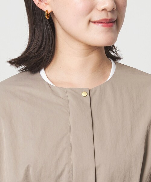 green label relaxing（グリーンレーベルリラクシング）の「［size SHORTあり］ウエスト ギャザー ブルゾン（ブルゾン・レディース・オフホワイト/モカ/ネイビー・FREE/SHORT）」の6枚目の写真