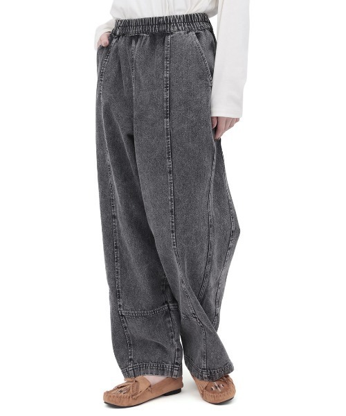 チチカカ（チチカカ）の「Orale! カラーデニムコクーンパンツ（デニムパンツ・レディース・ライトグリーン/ピンク/ブラック・FREE）」の8枚目の写真