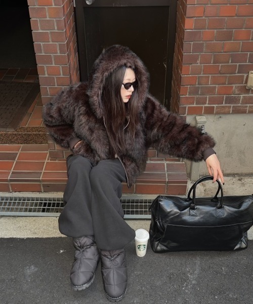 Chikashitsu +(チカシツプラス)の「【Chikashitsu +】layered heavy sweat pants / 【チカシツプラス】レイヤードヘビースウェットパンツ(スウェットパンツ・メンズ・杢グレー/ブラック・ONE SIZE)」の18枚目の写真