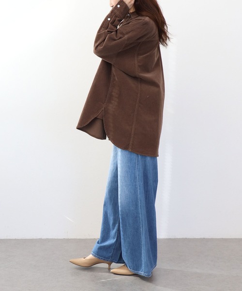 Healthy denim(ヘルシーデニム)の「Almond オーバーコーデュロイシャツ【Healthy Denim/ヘルシーデニム】(シャツ/ブラウス・レディース・ブラウン/アイボリー・36)」の16枚目の写真
