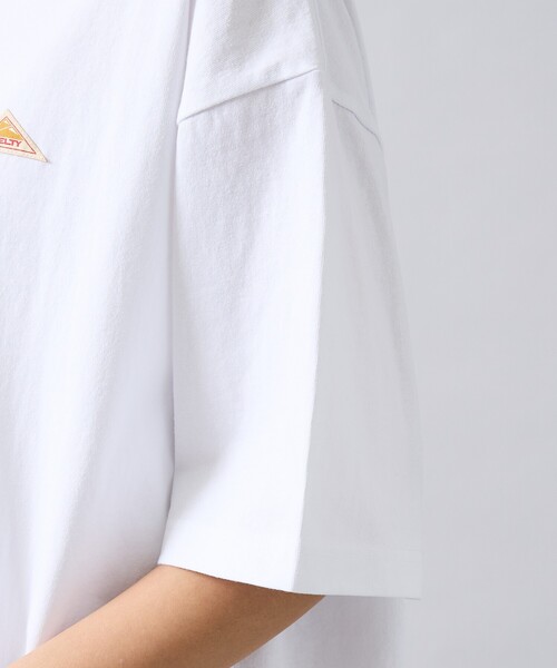 KELTY(ケルティ)の「【KELTY / ケルティ】Back Typo Logo T-Shirt / バックタイプロゴTシャツ/ロゴT・ユニセックス(Tシャツ/カットソー・メンズ・ベージュ/ネイビー/ライトグレー/ブラック/ホワイト・M/L)」の13枚目の写真