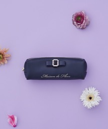 Maison de FLEUR（メゾンドフルール）の「パールビジュー合皮リボンロングポーチ（ポーチ）」