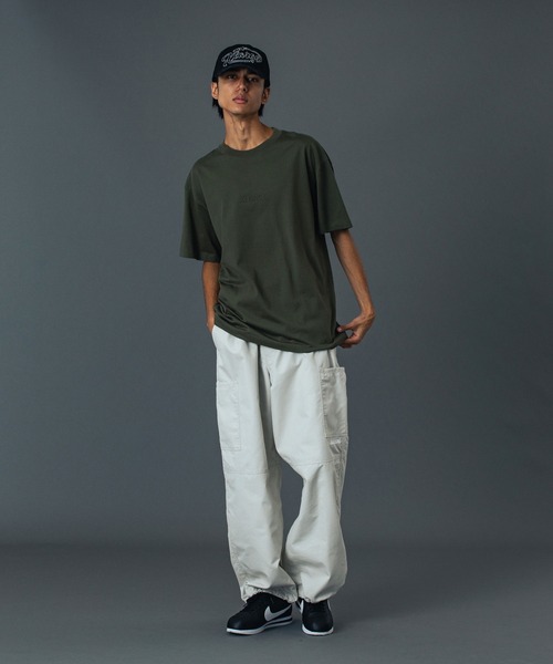 XLARGE(エクストララージ)の「EMBOSSED STANDARD LOGO S/S TEE(Tシャツ/カットソー・メンズ・オリーブ/アッシュ/ブラック/ホワイト・XS/S/M/L/XL/XXL)」の12枚目の写真