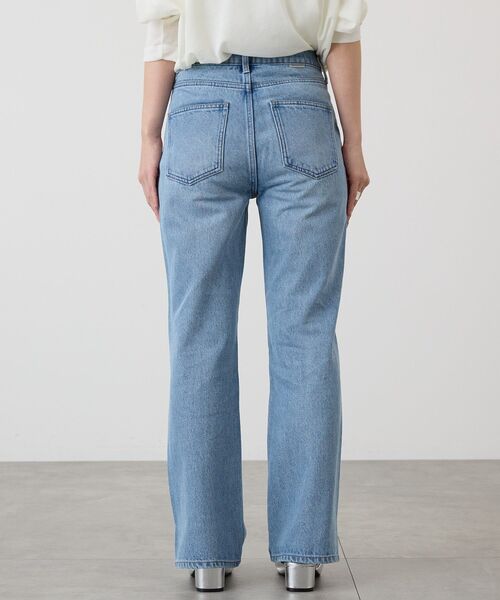 AMERICAN HOLIC（アメリカンホリック）の「セミフレアデニムパンツ（デニムパンツ・レディース・ライトインディゴブルー/ワンウォッシュ・S/M/L）」の4枚目の写真