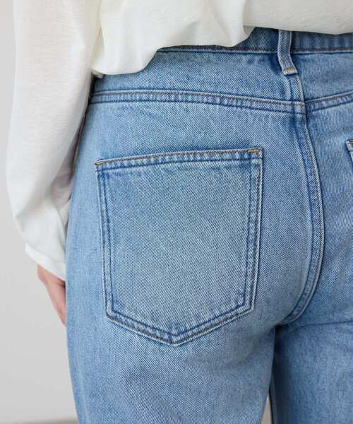 AMERICAN HOLIC（アメリカンホリック）の「セミフレアデニムパンツ（デニムパンツ・レディース・ライトインディゴブルー/ワンウォッシュ・S/M/L）」の6枚目の写真