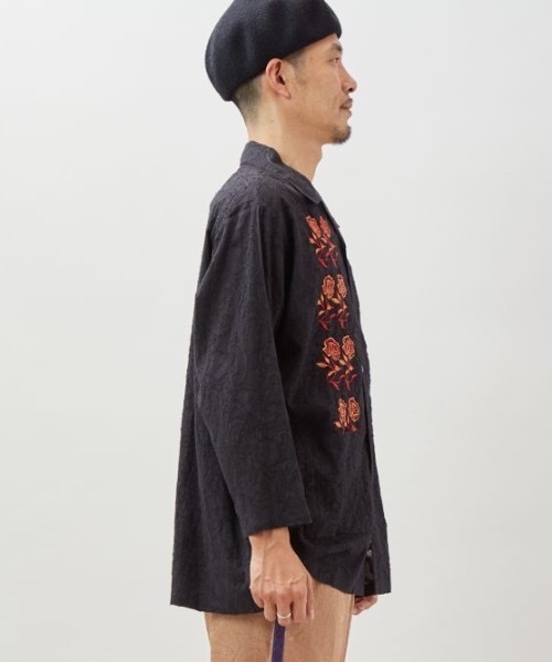 チャイハネ（チャイハネ）の「【チャイハネ】ペティナ刺繍MEN'Sシャツ（シャツ/ブラウス・メンズ・ホワイト/ブルー/ブラック・FREE）」の7枚目の写真