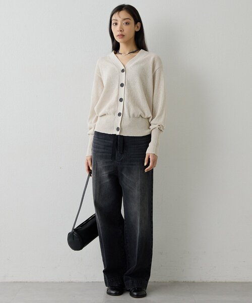 Whim Gazette（ウィムガゼット）の「Vネックペーパーヤーンカーディガン（カーディガン/ボレロ・レディース・チャコールグレー/ライトベージュ/モカ・FREE）」の20枚目の写真