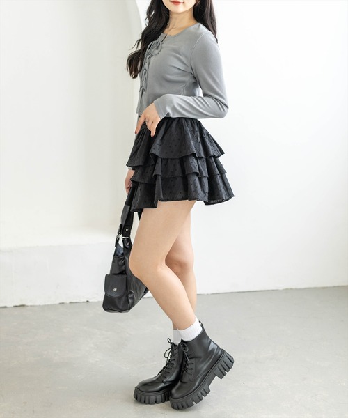 clear（クリア）の「ウエストギャザー3段ティアードミニスカート[着回し力抜群 ガーリー]（スカート・レディース・オフホワイト/ブラック・F）」の12枚目の写真