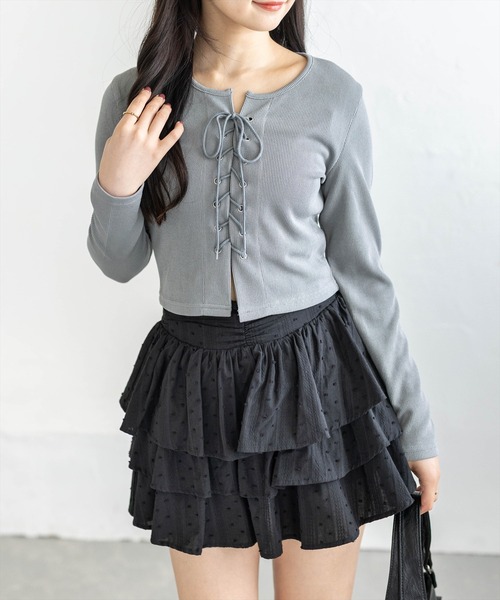 clear（クリア）の「ウエストギャザー3段ティアードミニスカート[着回し力抜群 ガーリー]（スカート・レディース・オフホワイト/ブラック・F）」の11枚目の写真