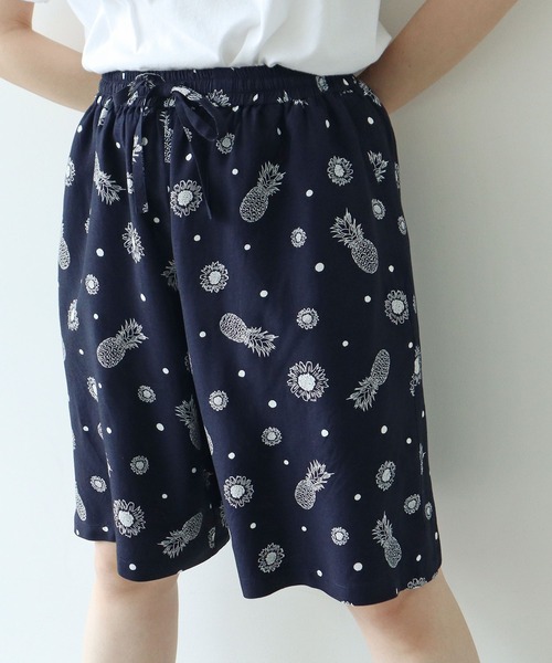 PAR ICI（パーリッシィ）の「パイナップルひまわりプリント ハーフパンツ(セットアップ対応)（その他パンツ・レディース・ネイビー・FREE）」の7枚目の写真