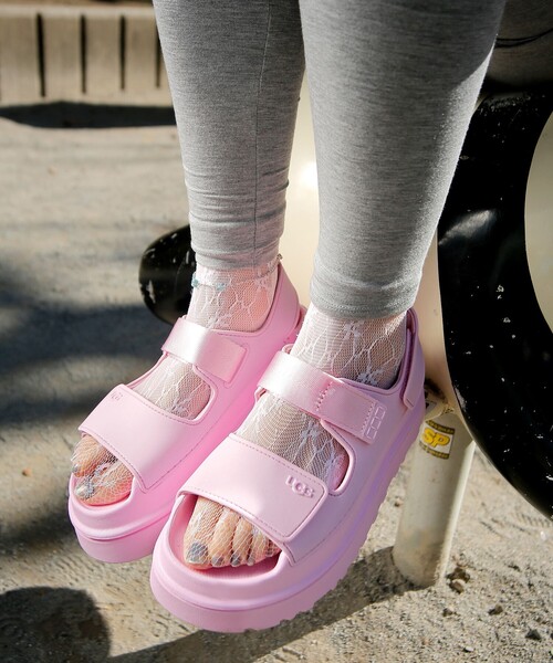 UGG(アグ)の「UGG(R) / GoldenGlow(サンダル・レディース・ブラック/ピンク・7/6/5/8)」の5枚目の写真