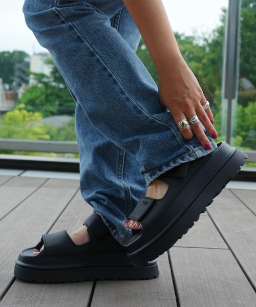 UGG(アグ)の「UGG(R) / GoldenGlow(サンダル・レディース・ブラック/ピンク・7/6/5/8)」の22枚目の写真