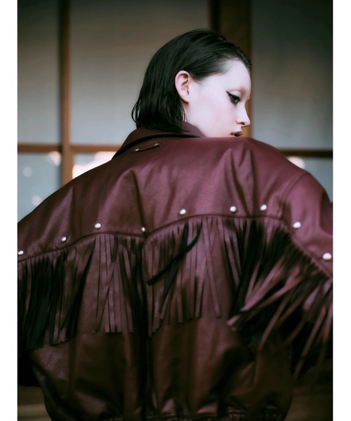 CREO STORE(クレオストア)の「【TAJEN:T】FAKE LEATHER FRINGE BOMBER JACKET/フェイクレザーフリンジボンバージャケット(ブルゾン・レディース・ブラック/バーガンディー・1/2)」の5枚目の写真
