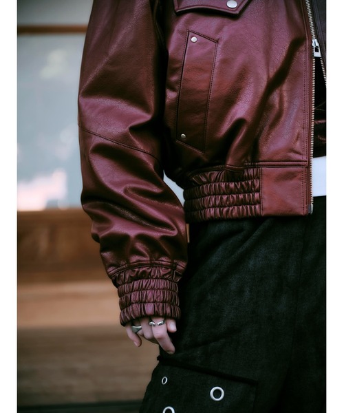 CREO STORE(クレオストア)の「【TAJEN:T】FAKE LEATHER FRINGE BOMBER JACKET/フェイクレザーフリンジボンバージャケット(ブルゾン・レディース・ブラック/バーガンディー・1/2)」の6枚目の写真