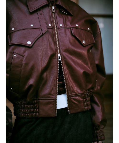 CREO STORE(クレオストア)の「【TAJEN:T】FAKE LEATHER FRINGE BOMBER JACKET/フェイクレザーフリンジボンバージャケット(ブルゾン・レディース・ブラック/バーガンディー・1/2)」の7枚目の写真