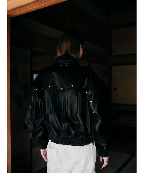 CREO STORE(クレオストア)の「【TAJEN:T】FAKE LEATHER FRINGE BOMBER JACKET/フェイクレザーフリンジボンバージャケット(ブルゾン・レディース・ブラック/バーガンディー・1/2)」の12枚目の写真