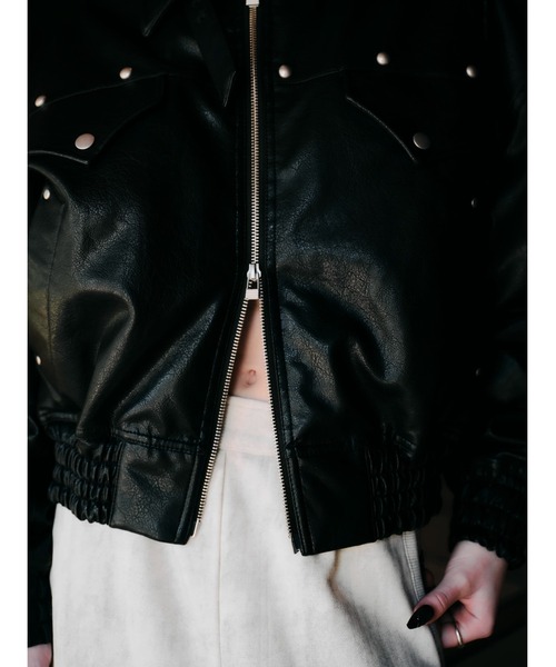 CREO STORE(クレオストア)の「【TAJEN:T】FAKE LEATHER FRINGE BOMBER JACKET/フェイクレザーフリンジボンバージャケット(ブルゾン・レディース・ブラック/バーガンディー・1/2)」の13枚目の写真