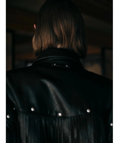 CREO STORE(クレオストア)の「【TAJEN:T】FAKE LEATHER FRINGE BOMBER JACKET/フェイクレザーフリンジボンバージャケット(ブルゾン・レディース・ブラック/バーガンディー・1/2)」の16枚目の写真