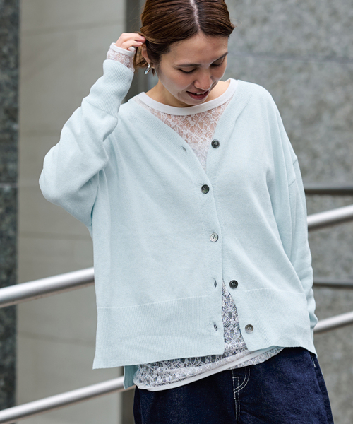 FRAMeWORK（フレームワーク）の「ペーパーコットン Vカーディガン（カーディガン/ボレロ・レディース・サックスブルー/アイボリー/ネイビー/レッド・FREE）」の3枚目の写真