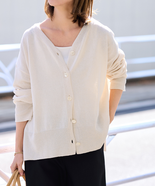 FRAMeWORK（フレームワーク）の「ペーパーコットン Vカーディガン（カーディガン/ボレロ・レディース・サックスブルー/アイボリー/ネイビー/レッド・FREE）」の8枚目の写真