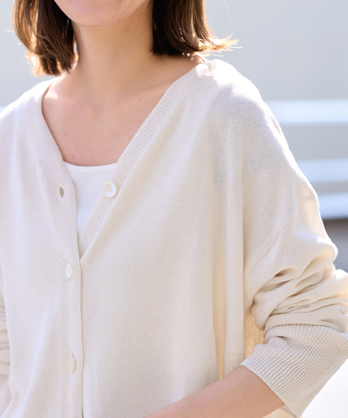 FRAMeWORK（フレームワーク）の「ペーパーコットン Vカーディガン（カーディガン/ボレロ・レディース・サックスブルー/アイボリー/ネイビー/レッド・FREE）」の12枚目の写真