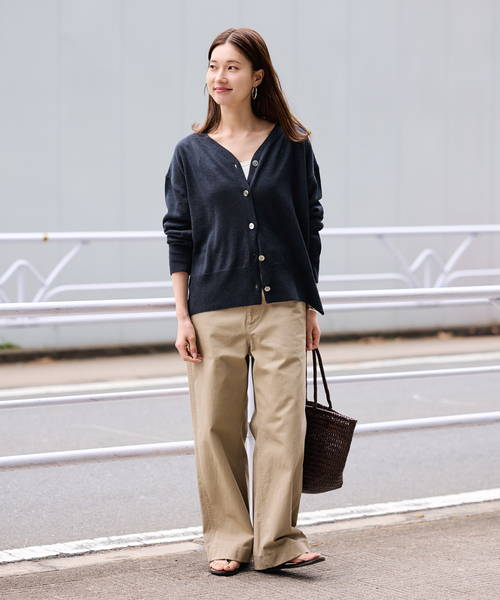 FRAMeWORK（フレームワーク）の「ペーパーコットン Vカーディガン（カーディガン/ボレロ・レディース・サックスブルー/アイボリー/ネイビー/レッド・FREE）」の13枚目の写真