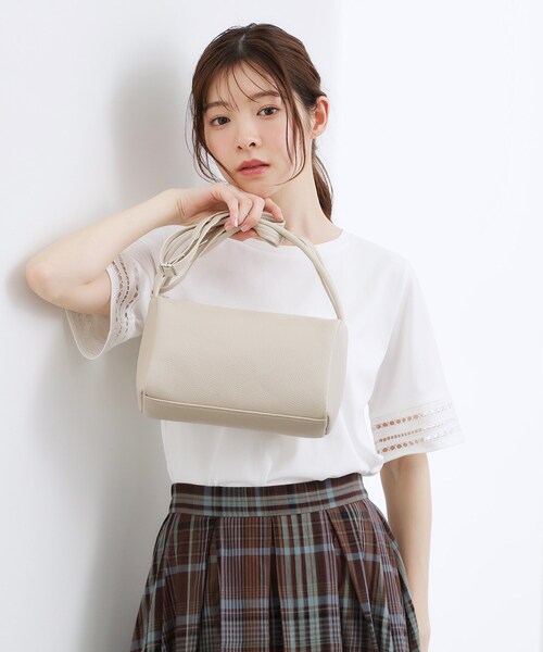 grove(グローブ)の「ダブルハンドルショルダー(ショルダーバッグ・レディース・アイボリー/イエロー系その他/レッド系1/ナチュラル・00)」の2枚目の写真