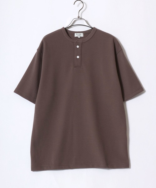 ANPAS（アンパス）の「Dry Waffle Henley Short-Sleeve Tee / ドライワッフルヘンリーネック 半袖Tシャツ 無地 半T メンズ シンプル 吸水速乾（Tシャツ/カットソー・メンズ・ブラウン/ホワイト/ブラック/ライトカーキ・XL/L/M）」の12枚目の写真