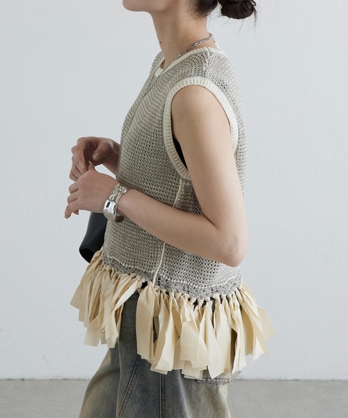 Lui's（ルイス）の「フリンジジャガードニット（ニット/セーター・レディース・ライトグレー/ブラック・FREE）」の13枚目の写真