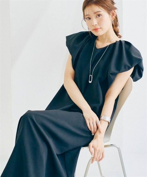 nissen(ニッセン)の「リネンライクパフスリーブワンピース(ワンピース・レディース・ネイビー/ブラック・LL/L/M/S)」の3枚目の写真