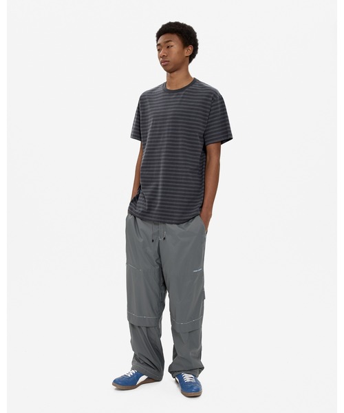 YESEYESEE(イエスアイシー)の「Y.E.S Thin Stripe Tee(Tシャツ/カットソー・メンズ・チャコール/カーキ・XL/L/M/S)」の8枚目の写真