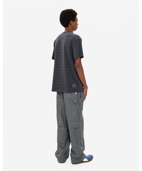 YESEYESEE(イエスアイシー)の「Y.E.S Thin Stripe Tee(Tシャツ/カットソー・メンズ・チャコール/カーキ・XL/L/M/S)」の9枚目の写真