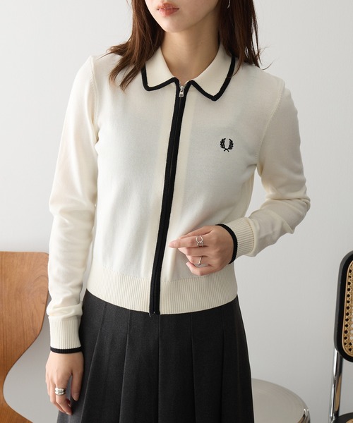 FRED PERRY(フレッドペリー)の「【FRED PERRY】ZIP-THROUGH KNITTED SHIRT K3122/ジップスルーニットカーディガン(カーディガン/ボレロ・レディース・アイボリー/ネイビー系2・FREE)」の12枚目の写真