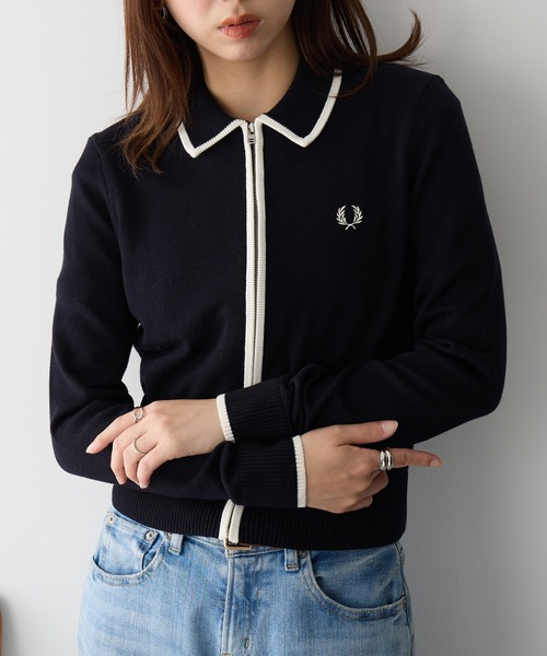 FRED PERRY(フレッドペリー)の「【FRED PERRY】ZIP-THROUGH KNITTED SHIRT K3122/ジップスルーニットカーディガン(カーディガン/ボレロ・レディース・アイボリー/ネイビー系2・FREE)」の5枚目の写真