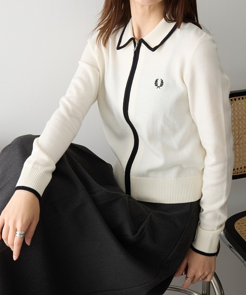 FRED PERRY（フレッドペリー）の「【FRED PERRY】ZIP-THROUGH KNITTED SHIRT K3122/ジップスルーニットカーディガン（カーディガン/ボレロ・レディース・アイボリー/ネイビー系2・FREE）」の17枚目の写真