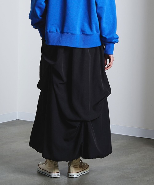 ROSE BUD（ローズバッド）の「TUCK BALLOON SKIRT（スカート・レディース・ブラック/ホワイト・ONE SIZE）」の13枚目の写真