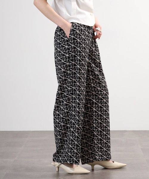 EGLANTINE(エグランティーヌ)の「EGLANTINE セットアップ対応 プリントパンツ(その他パンツ・レディース・ブラック/ベージュ・40)」の6枚目の写真