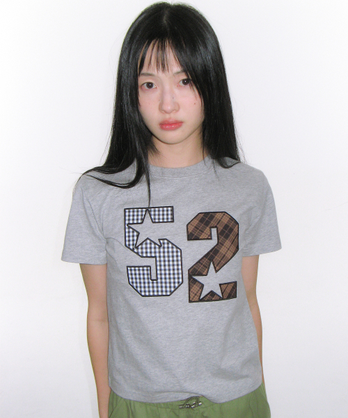 AMESWORLDWIDE(アメスワールドワイド)の「52 APPLIQUE TEE GREY(Tシャツ/カットソー・レディース・その他・SMALL/MEDIUM/LARGE)」の4枚目の写真