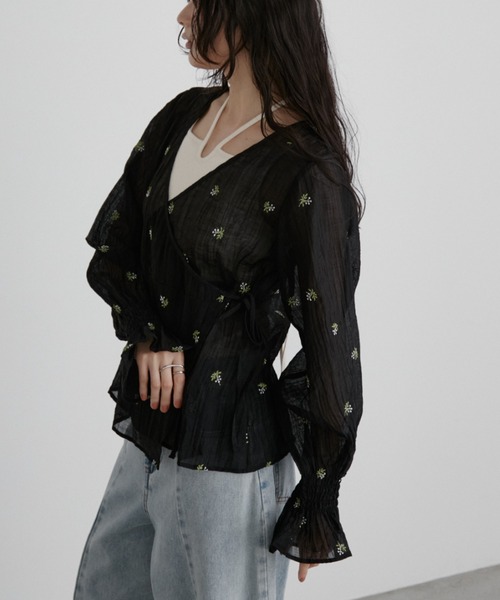 yo0817♪韓国♡美人度アップ♪ フラワー パフスリーブ シャツ JAYLEY Pink and Red Heart Banana Peel Cardigan with Faux Fur
