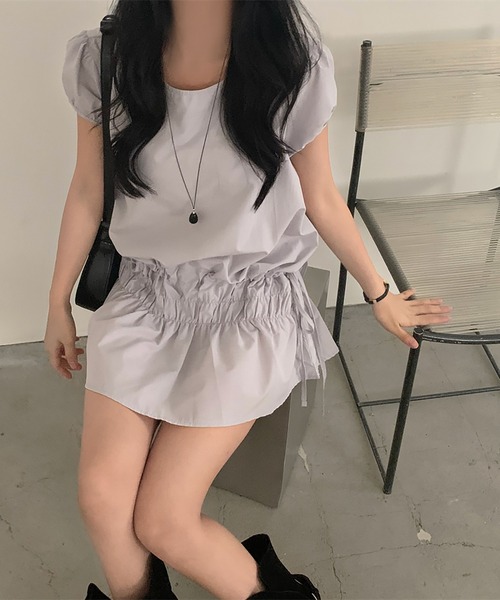 Girly Doll(ガーリードール)の「ギャザーデザインミニワンピース(ワンピース・レディース・ブラック/ホワイト/グレー・F)」の5枚目の写真